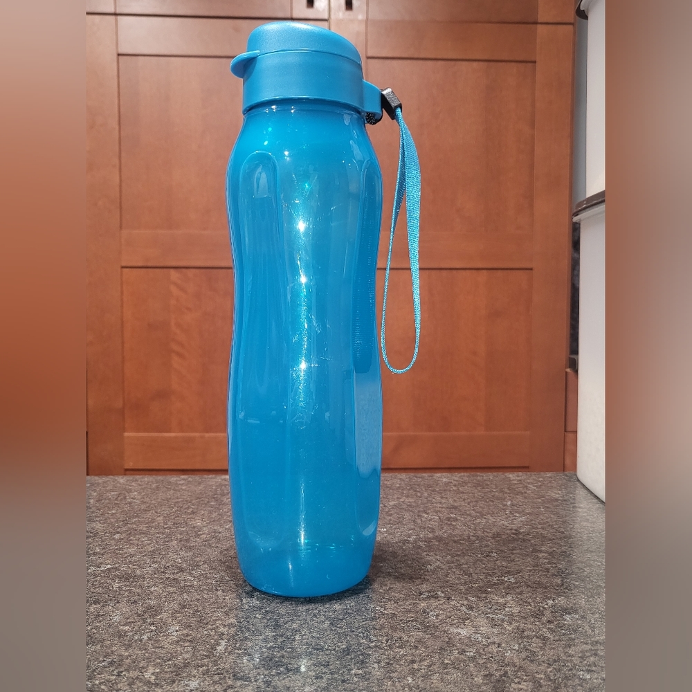 Exclusive Color and Slim Design- Tupperware Water Bottle